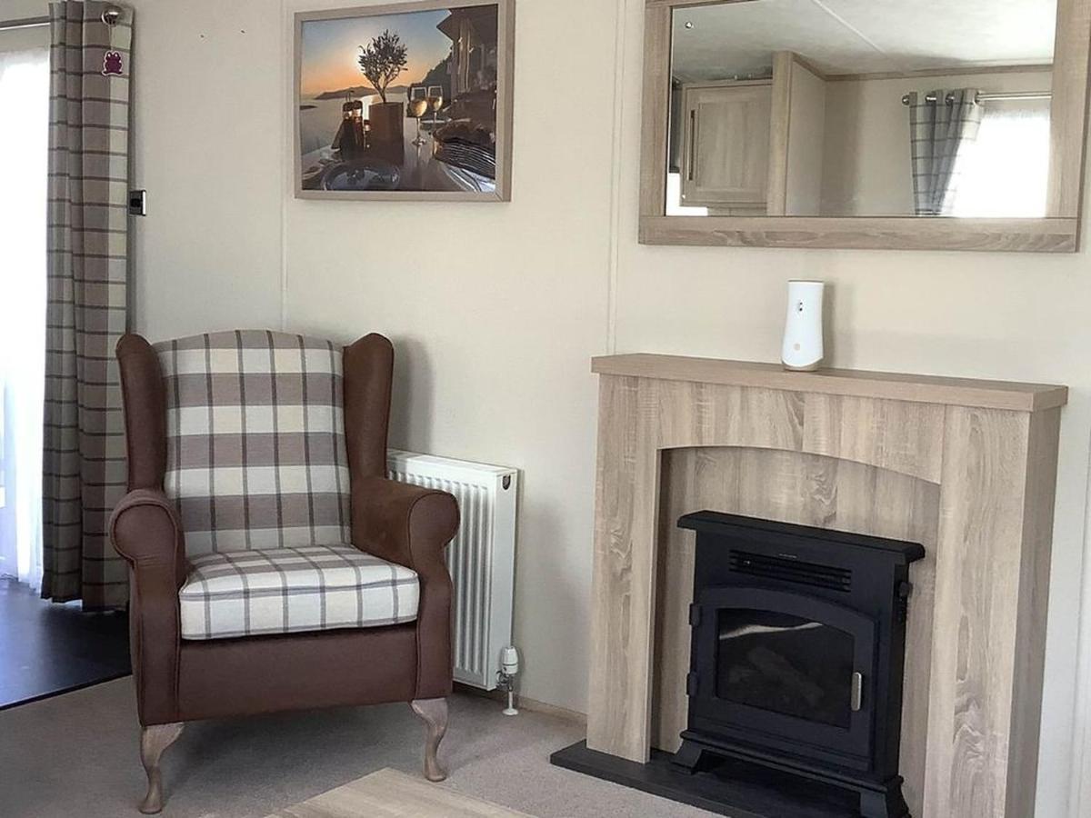 Beautiful 2 Bedroom Helmsley Lodge Northampton Kültér fotó