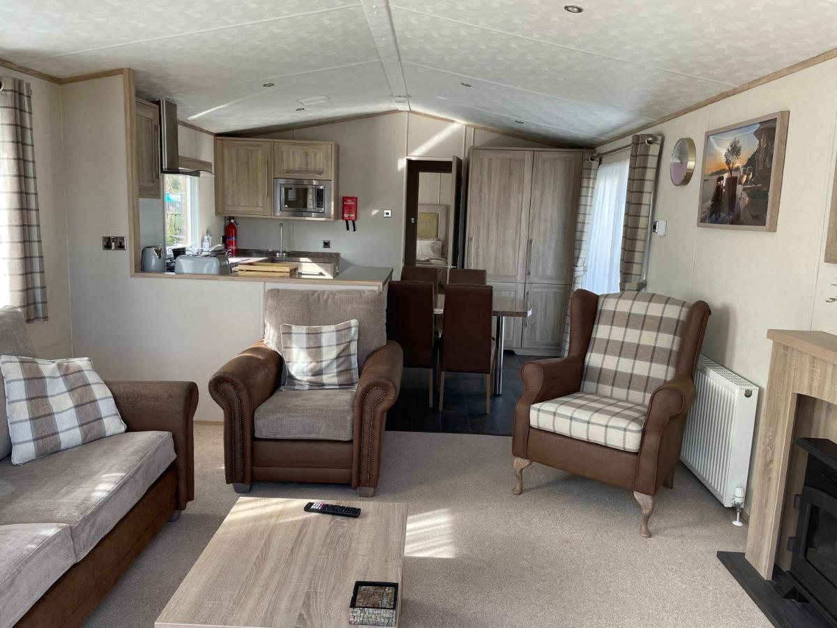 Beautiful 2 Bedroom Helmsley Lodge Northampton Kültér fotó