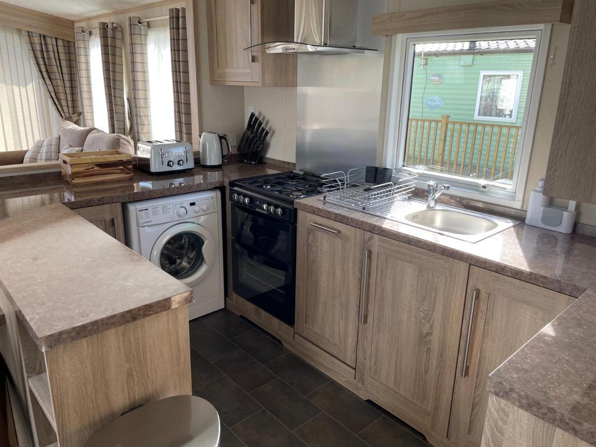 Beautiful 2 Bedroom Helmsley Lodge Northampton Kültér fotó