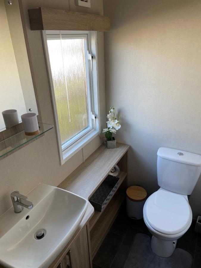Beautiful 2 Bedroom Helmsley Lodge Northampton Kültér fotó